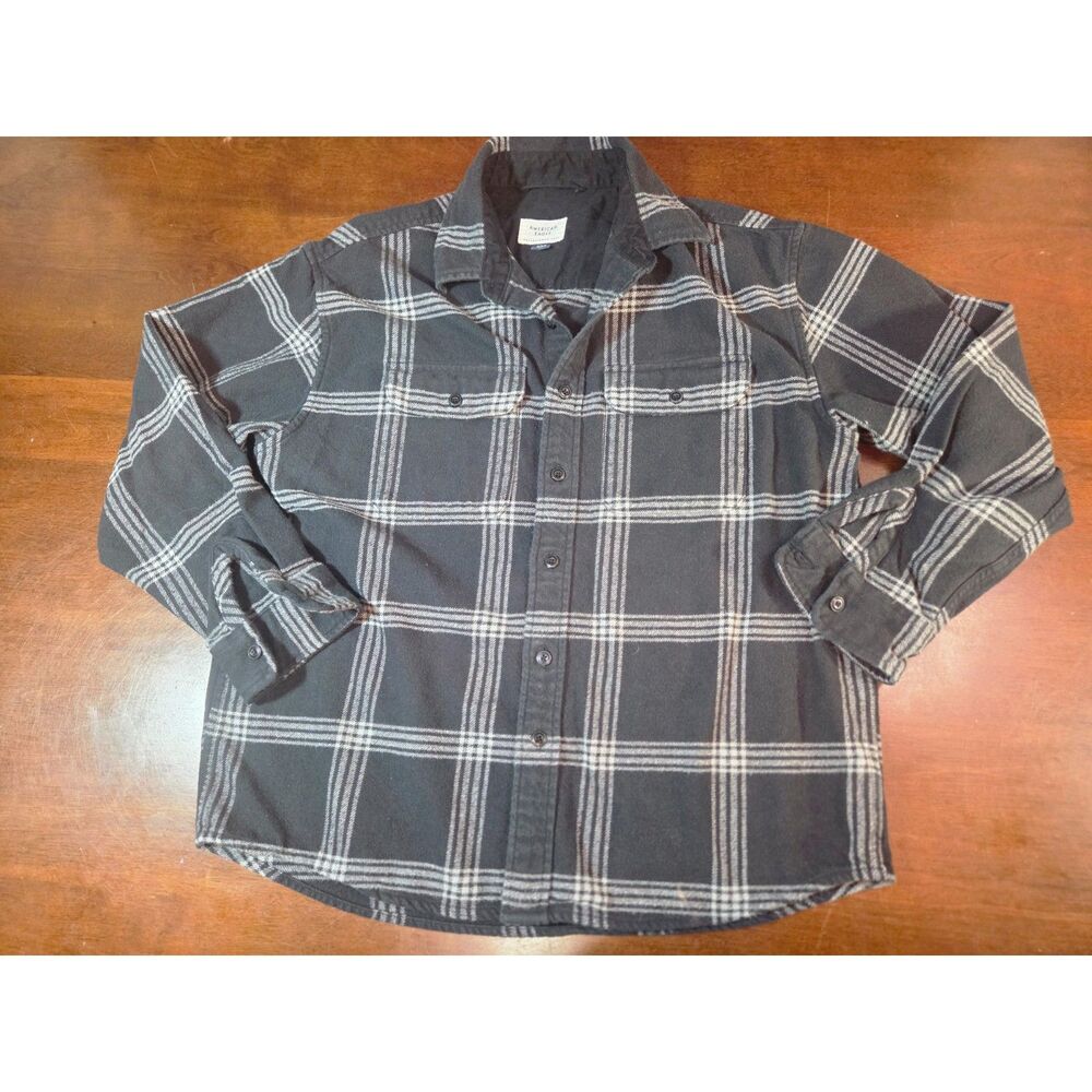 American Eagle Black Gray Plaid Flannel Shirt Men’s M Long Sleeve Casual Soft